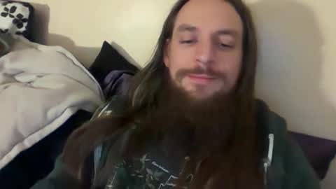 Snapshot of deweydreams chatting on May 5, 1:46 am deweydreams online show from May 5, 1:46 am