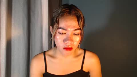 Snapshot of dexie121698 chatting on February 4, 7:29 am dexie121698 online show from February 4, 7:29 am