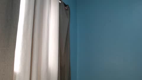 Snapshot of dexie121698 chatting on February 5, 2:19 am dexie121698 online show from February 5, 2:19 am