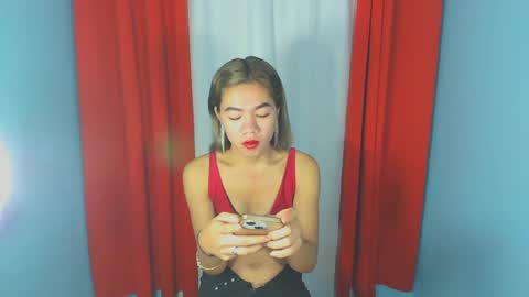 Snapshot of dexie121698 chatting on February 10, 2:08 am dexie121698 online show from February 10, 2:08 am