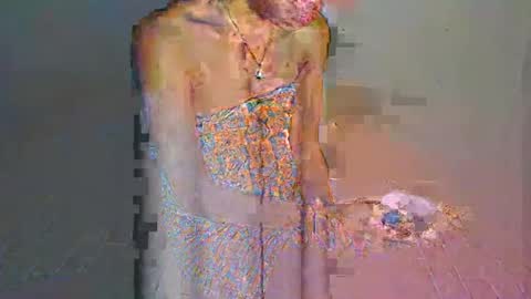 Snapshot of dexie121698 chatting on March 4, 6:15 am dexie121698 online show from March 4, 6:15 am