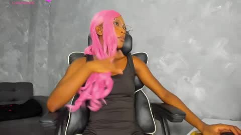 Snapshot of deyy_madisson chatting on May 9, 8:25 pm Madisson online show from May 9, 8:25 pm