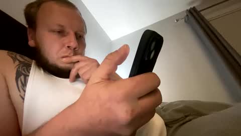 deznuts130 online show from January 17, 2:08 am