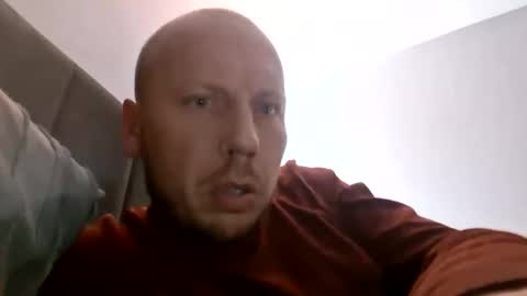 deznuts130 online show from October 19, 11:11 am