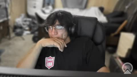 Snapshot of deztrixxx chatting on March 29, 7:30 am deztrixxx online show from March 29, 7:30 am