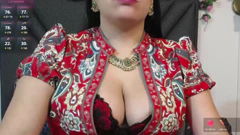 Snapshot of dharanisnisha chatting on October 27, 12:53 pm dharanisnisha online show from October 27, 12:53 pm