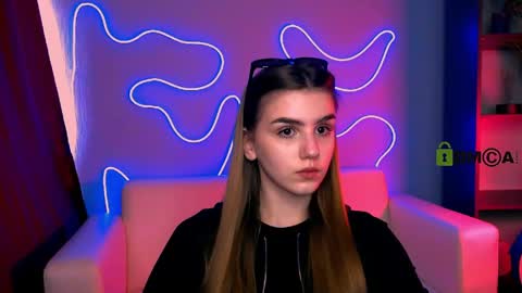 di_aster online show from April 27, 9:07 am