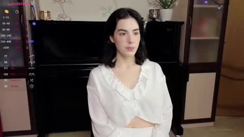 Snapshot of di_moon_ chatting on October 8, 2:14 pm Diana online show from October 8, 2:14 pm