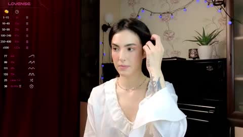 Snapshot of di_moon_ chatting on October 12, 2:16 pm Diana online show from October 12, 2:16 pm