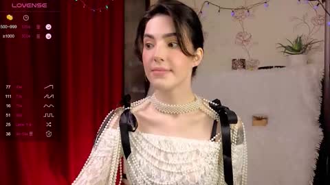 Snapshot of di_moon_ chatting on October 23, 4:17 pm Diana online show from October 23, 4:17 pm