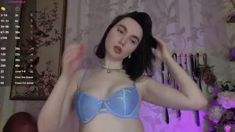 Diana Di Honey online show from March 12, 7:13 am