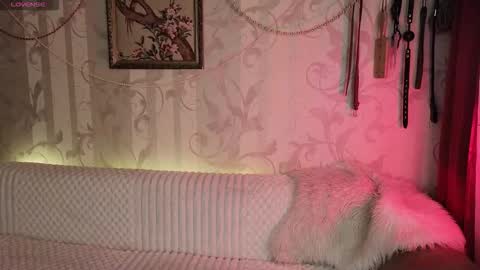 Snapshot of dia__diana chatting on February 12, 2:12 pm Diana Di Honey online show from February 12, 2:12 pm