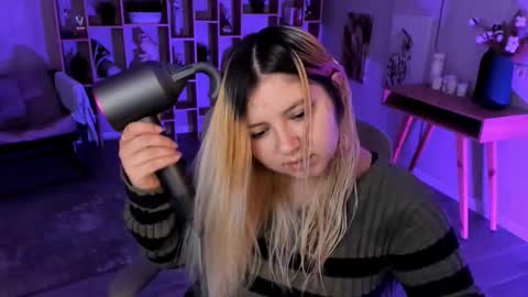 Dia online show from October 14, 7:25 pm