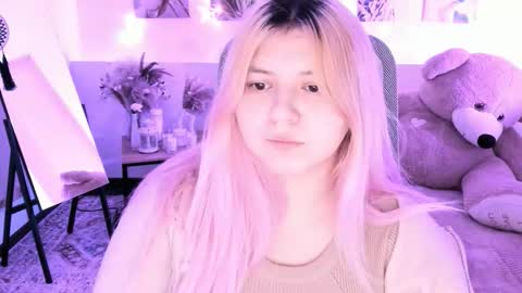 Dia online show from February 8, 7:28 pm