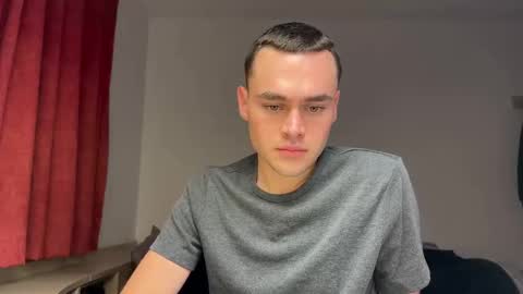Max online show from October 6, 7:22 pm