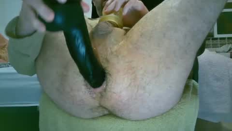 Snapshot of diabloquema_ chatting on December 10, 7:54 pm just Diablo online show from December 10, 7:54 pm