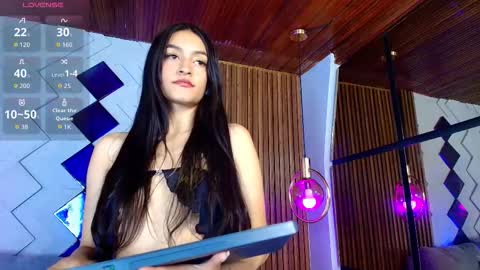 Camila and Megan online show from October 18, 7:03 pm