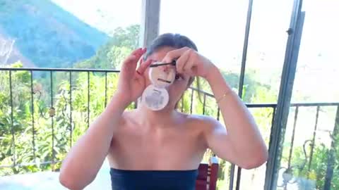 Snapshot of diamond_daphne chatting on July 17, 8:14 pm Daphne Sophia Vega online show from July 17, 8:14 pm