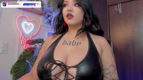 Snapshot of diamond_dustt chatting on September 28, 9:53 pm Diamond online show from September 28, 9:53 pm