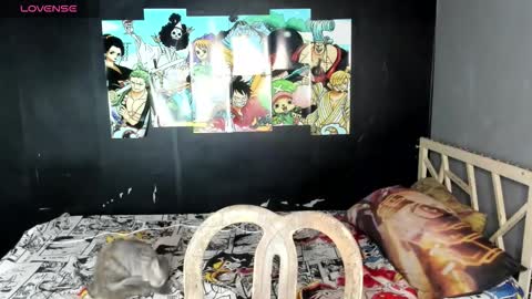 Snapshot of diamond_foxy chatting on February 14, 7:49 am Wency online show from February 14, 7:49 am