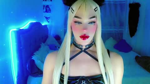 AmayaGirl online show from January 12, 9:30 am