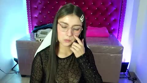 Snapshot of diamond_juliana_ chatting on April 23, 3:08 am diamond_juliana_ online show from April 23, 3:08 am