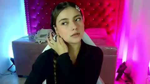 Snapshot of diamond_juliana_ chatting on May 5, 3:03 am diamond_juliana_ online show from May 5, 3:03 am