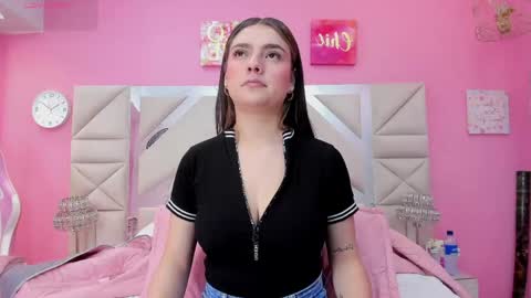 Snapshot of diamond_juliana_ chatting on May 14, 3:13 am diamond_juliana_ online show from May 14, 3:13 am