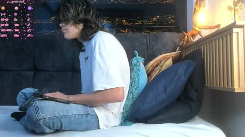 diamond_twink online show from November 23, 3:50 am