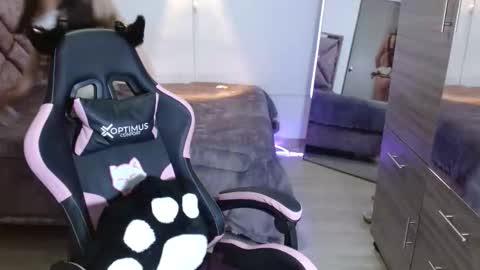 diamondgold28 online show from November 26, 6:09 pm