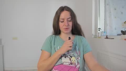 diamondkay_ online show from February 12, 8:20 am