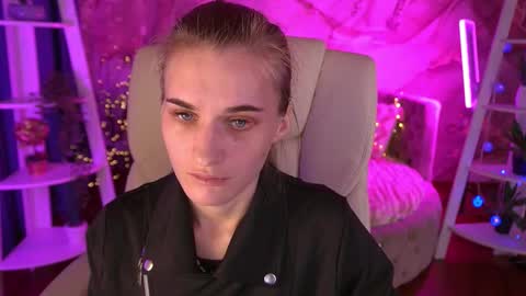 DiamondNina online show from January 7, 7:22 am