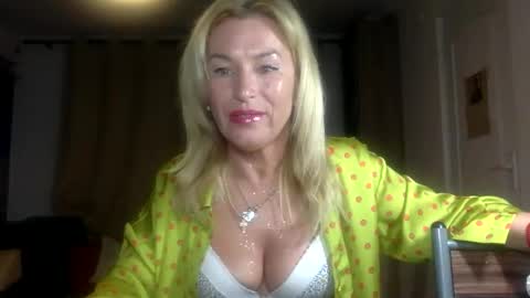 diana583578 online show from March 19, 5:06 pm