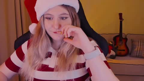 Diana online show from December 10, 1:44 pm