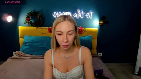 Diana  online show from December 16, 8:52 am