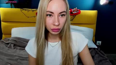 Diana  online show from December 22, 1:45 am