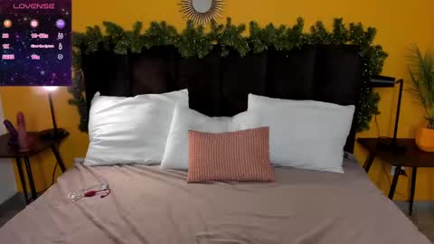 Diana  online show from December 27, 9:06 am