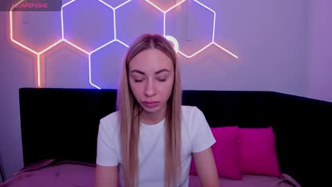 Diana  online show from January 19, 8:50 am