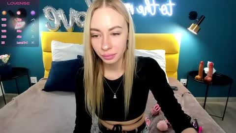 Diana  online show from March 9, 1:35 am