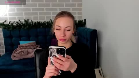 Diana  online show from December 19, 1:23 am