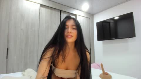 Snapshot of diana_jones_ chatting on September 17, 1:51 am POCA online show from September 17, 1:51 am