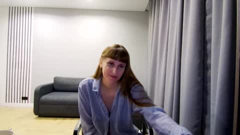 Snapshot of diana_meridor chatting on February 5, 1:04 am diana_meridor online show from February 5, 1:04 am