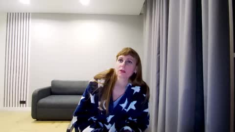 Snapshot of diana_meridor chatting on February 9, 2:06 am diana_meridor online show from February 9, 2:06 am