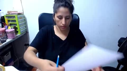 diana_rogu online show from November 6, 3:51 am