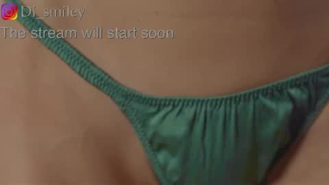 Snapshot of diana_smiley chatting on June 1, 2:24 am Diana online show from June 1, 2:24 am