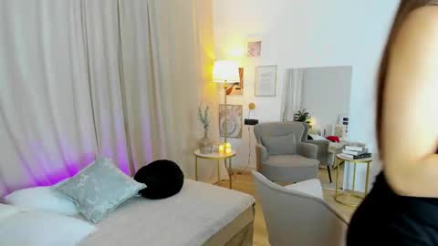 Diana online show from March 8, 7:12 am