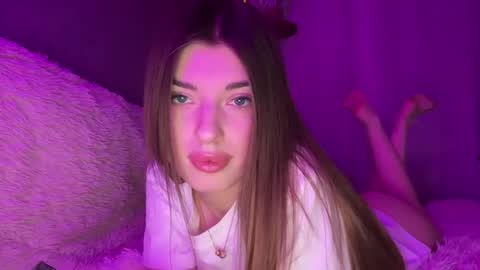 Snapshot of dianaa_lee chatting on March 5, 10:17 pm DIANA online show from March 5, 10:17 pm