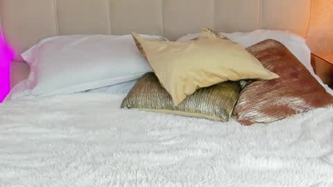 Snapshot of dianac1998 chatting on October 15, 9:15 pm dianac1998 online show from October 15, 9:15 pm