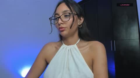 Snapshot of dianadirty1 chatting on November 9, 11:03 pm dianadirty1 online show from November 9, 11:03 pm