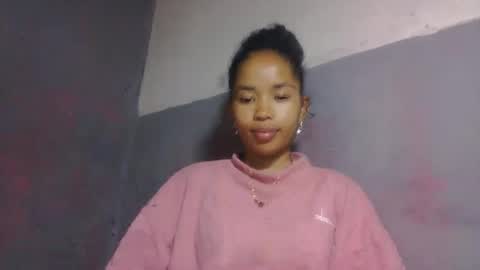 dianah06 online show from March 26, 5:57 am